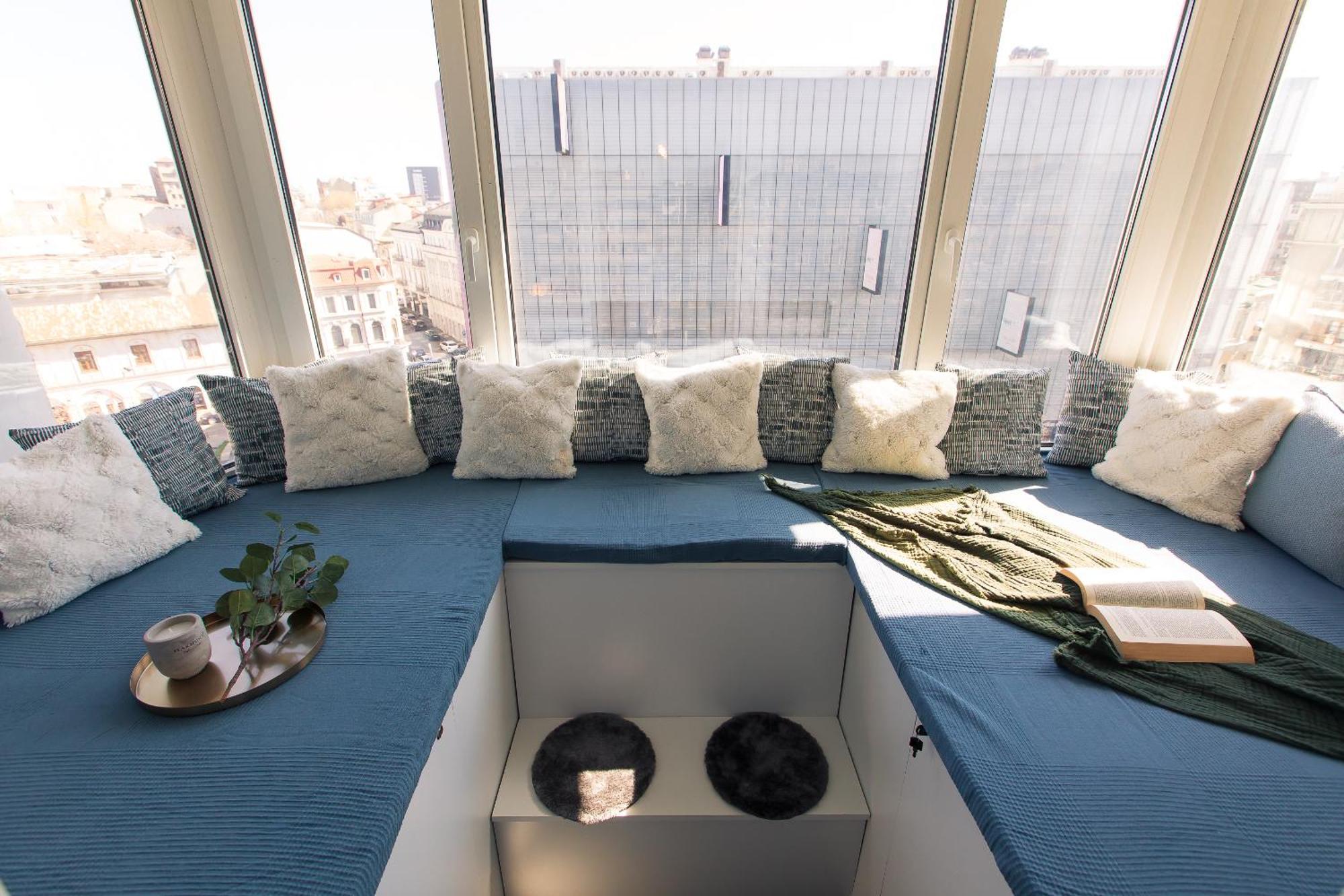 Old Town Apartment With Amazing View From The Balcony Бухарест Экстерьер фото