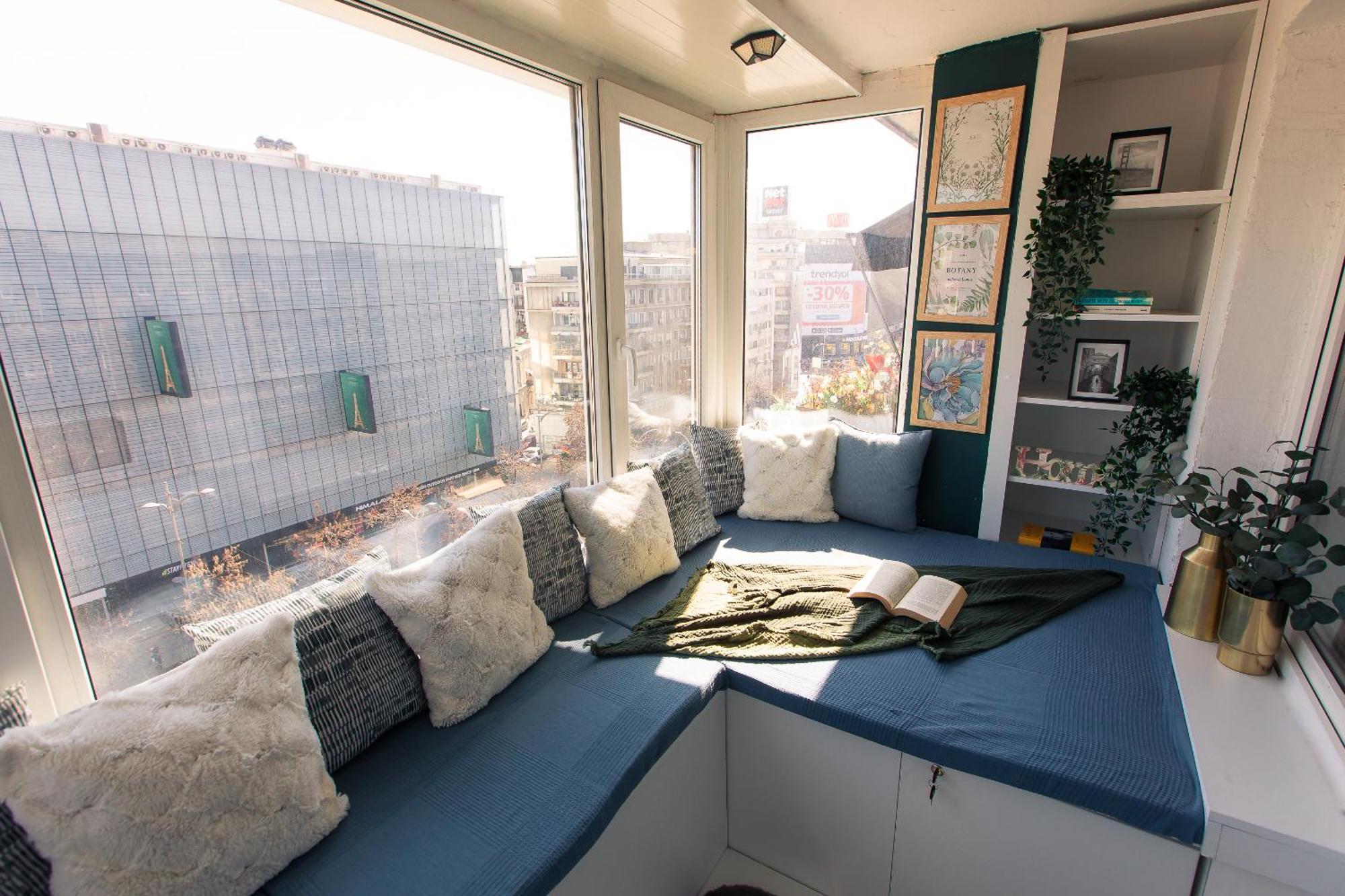 Old Town Apartment With Amazing View From The Balcony Бухарест Экстерьер фото