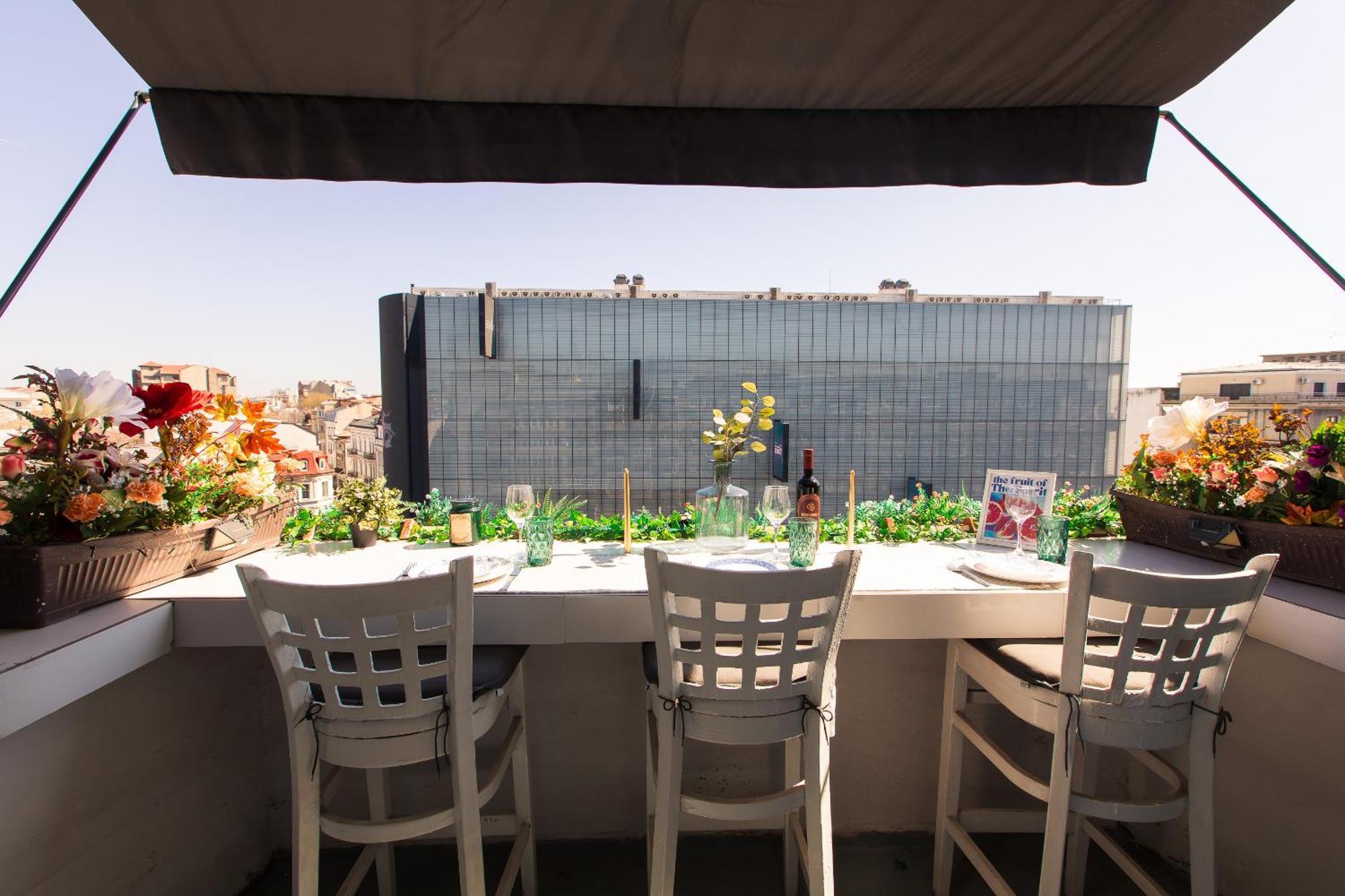 Old Town Apartment With Amazing View From The Balcony Бухарест Экстерьер фото